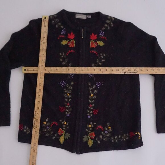 Vintage Craft & Barrel Black Zip-Up Knit Cardigan Embroidered Grapevine Fruit M - Picture 4 of 12